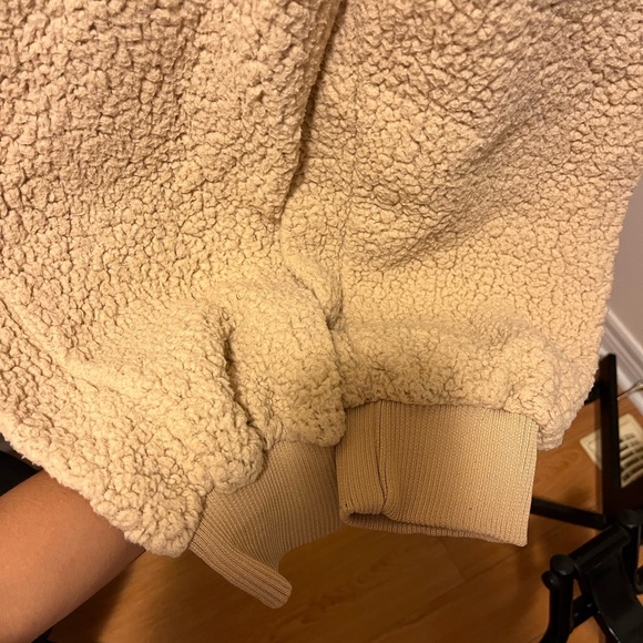 Beary Furry Jumpsuit 🐻🧸 - Picture 8 of 13